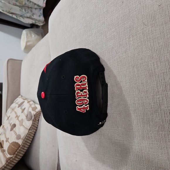 Pro Standard San Francisco 49ers Hat. One size fits most. Worn Once. - Picture 3 of 6